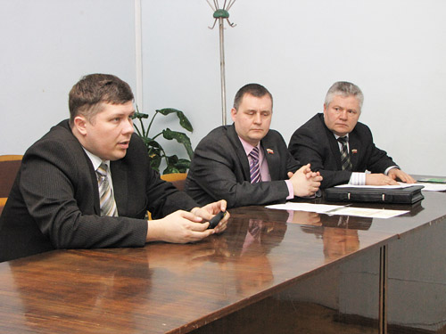 . ����� ������������ ��������������� �.�.�������, �������� ��������� ��� �.�.����� � ����� ���������� ������ �.�.�����������.