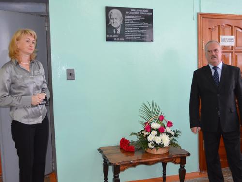 DSC_0111. �������� ����� �.�.������������ ������� ����� ������������ ��������������� �.�.������� � ������� ���� ��������� ��������� ����������� �������� �.�.���������.